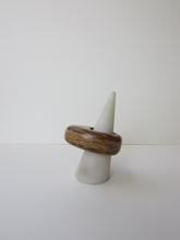 Load image into Gallery viewer, Egg Ring No.1
