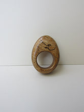 Load image into Gallery viewer, Egg Ring No.5
