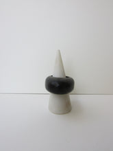 Load image into Gallery viewer, Egg Ring No.6
